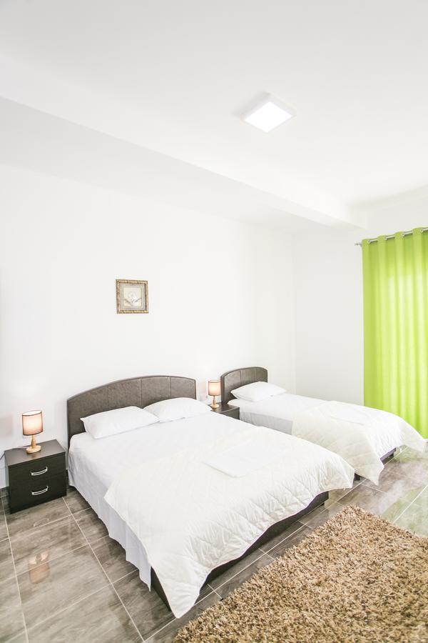 Zara Apartments Ulcinj Esterno foto