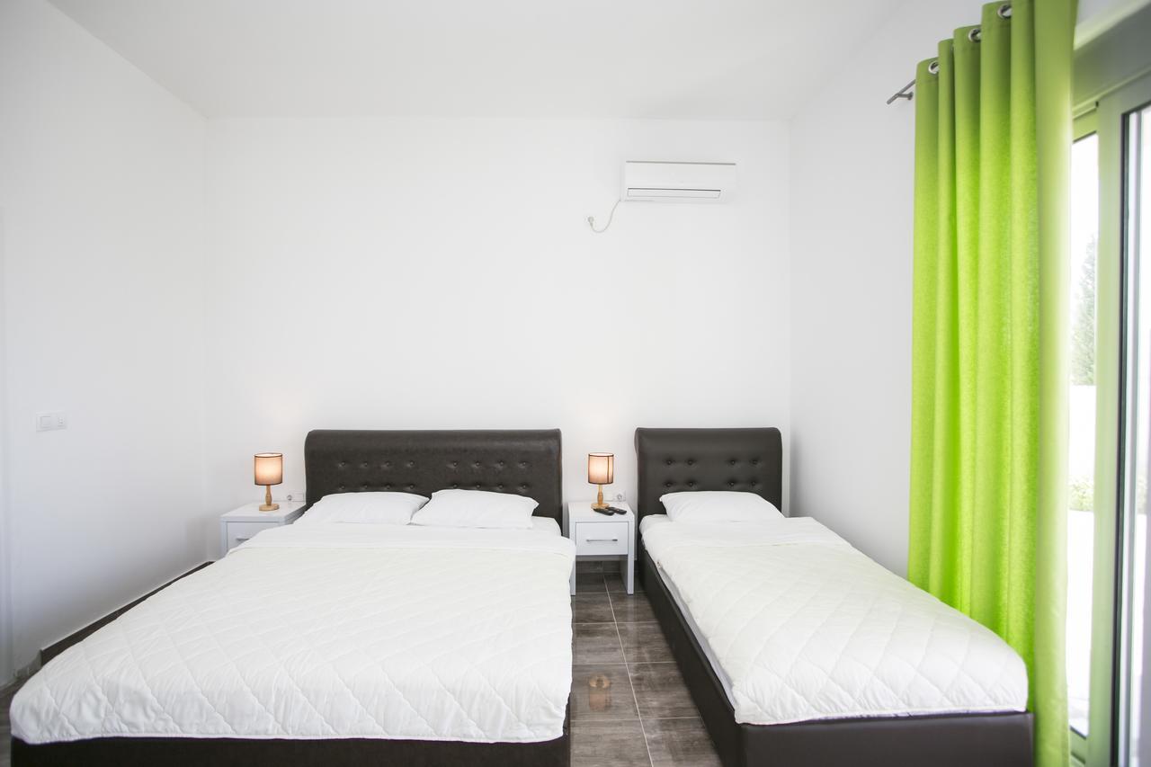 Zara Apartments Ulcinj Esterno foto